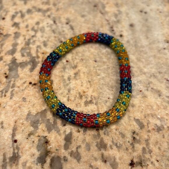 Lily and Laura sparkle bracelet - Picture 3 of 4